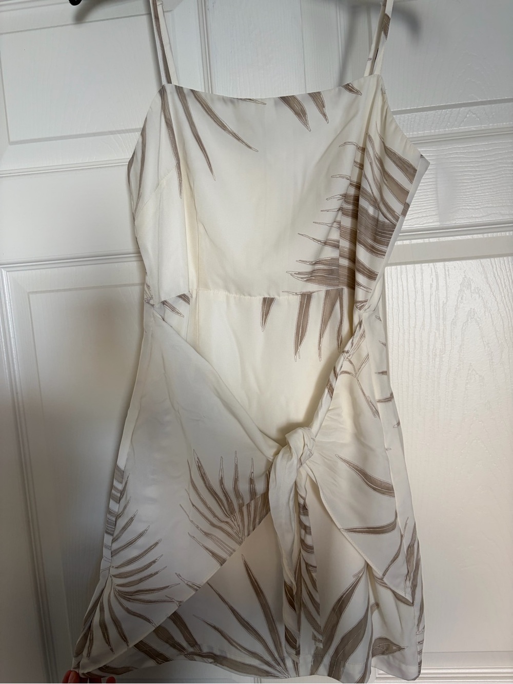 Women’s Cream Leaf-Print Tie-Front Sundress